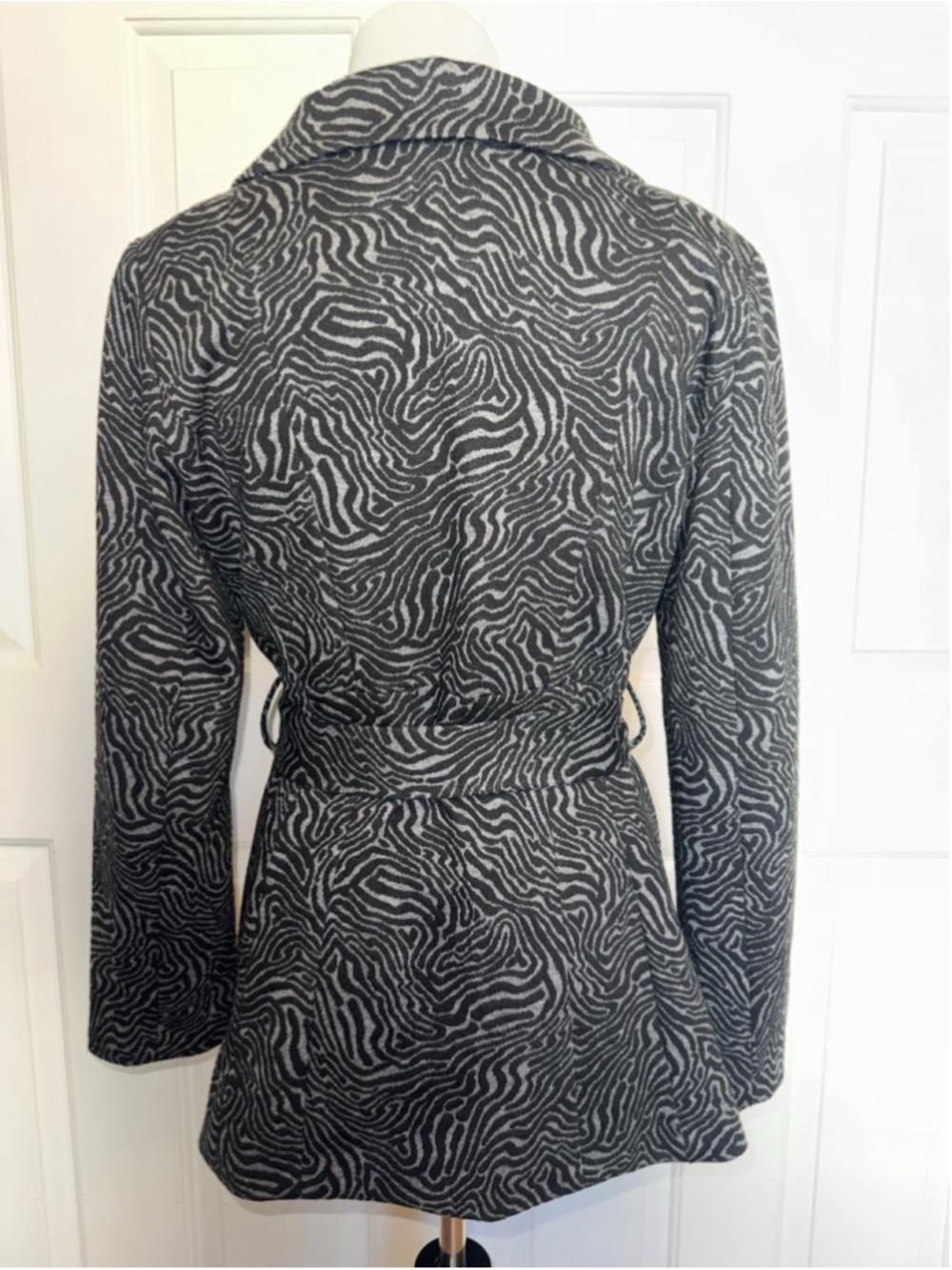 Sandro Studio Belted Zebra Print Jacket Blazer Goth Dark Academia Chic Medium - Picture 2 of 10